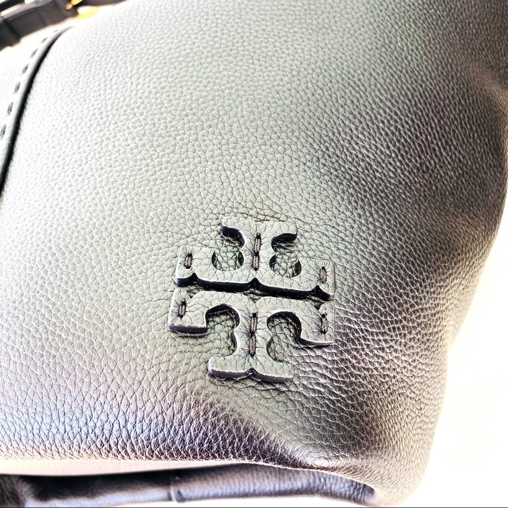 Tory Burch Black McGraw Zip Bucket Bag NWOT - Picture 9 of 16